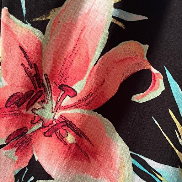 CA Size 24w Cold Shoulder Floral Maxi Dress Short Sleeve Split Beach Vacation - Picture 6 of 7